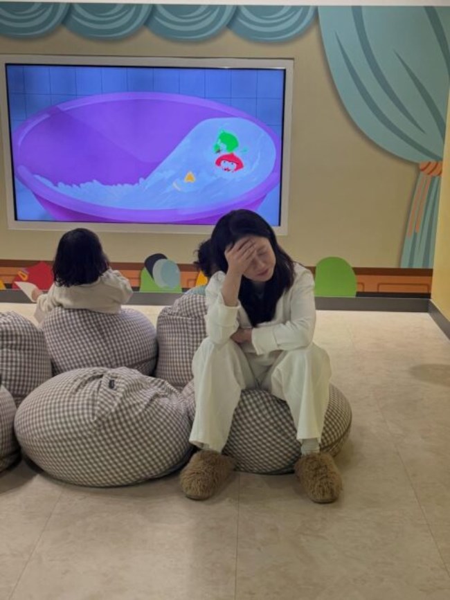 “Song Ji Hyo kiệt sức khi nuôi con”- Ảnh 5. “Song Ji Hyo kiệt sức khi nuôi con”- Ảnh 5.