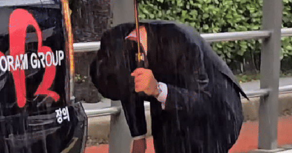 Cắt sóng triệt để sao nam 2 Ngày 1 Đêm sn 1769665483663126530150 38 0 320 538 crop 17696655136721450680355gifpng