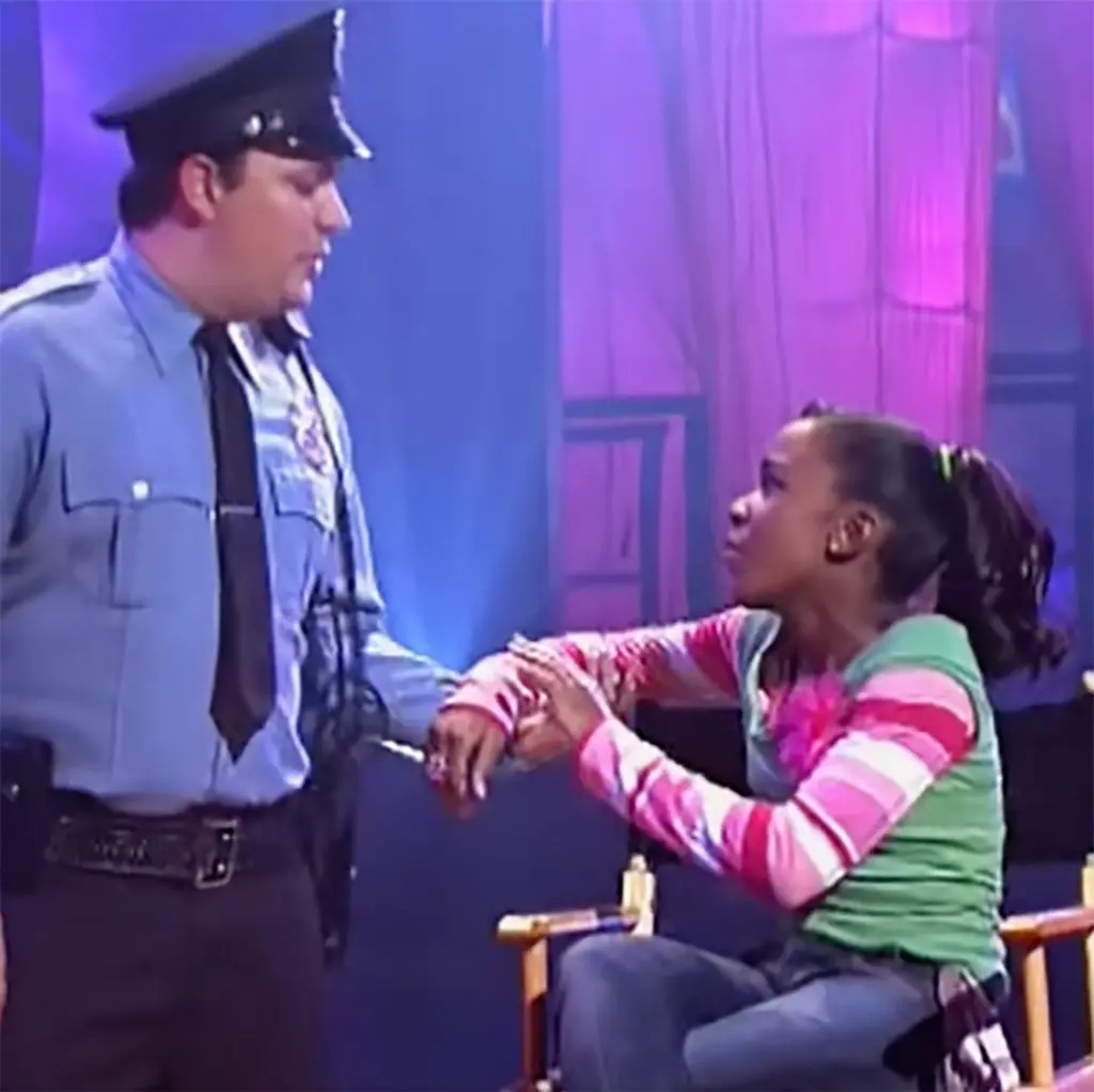 CCTV nữ diễn viên bị tai nạn xe qua đời, tài xế bỏ chạy khỏi hiện trường- Ảnh 4.