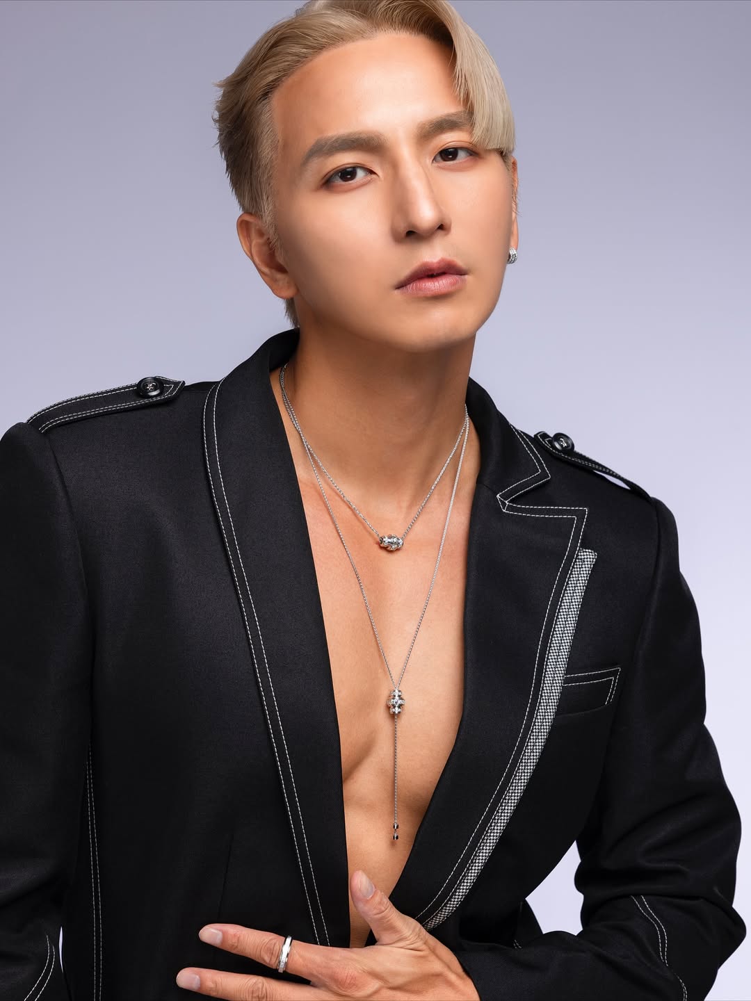 Ca sĩ K.D viết 365 chữ tuyên bố ly hôn vợ đẹp không thua hot girl sau 5 năm cưới- Ảnh 1.