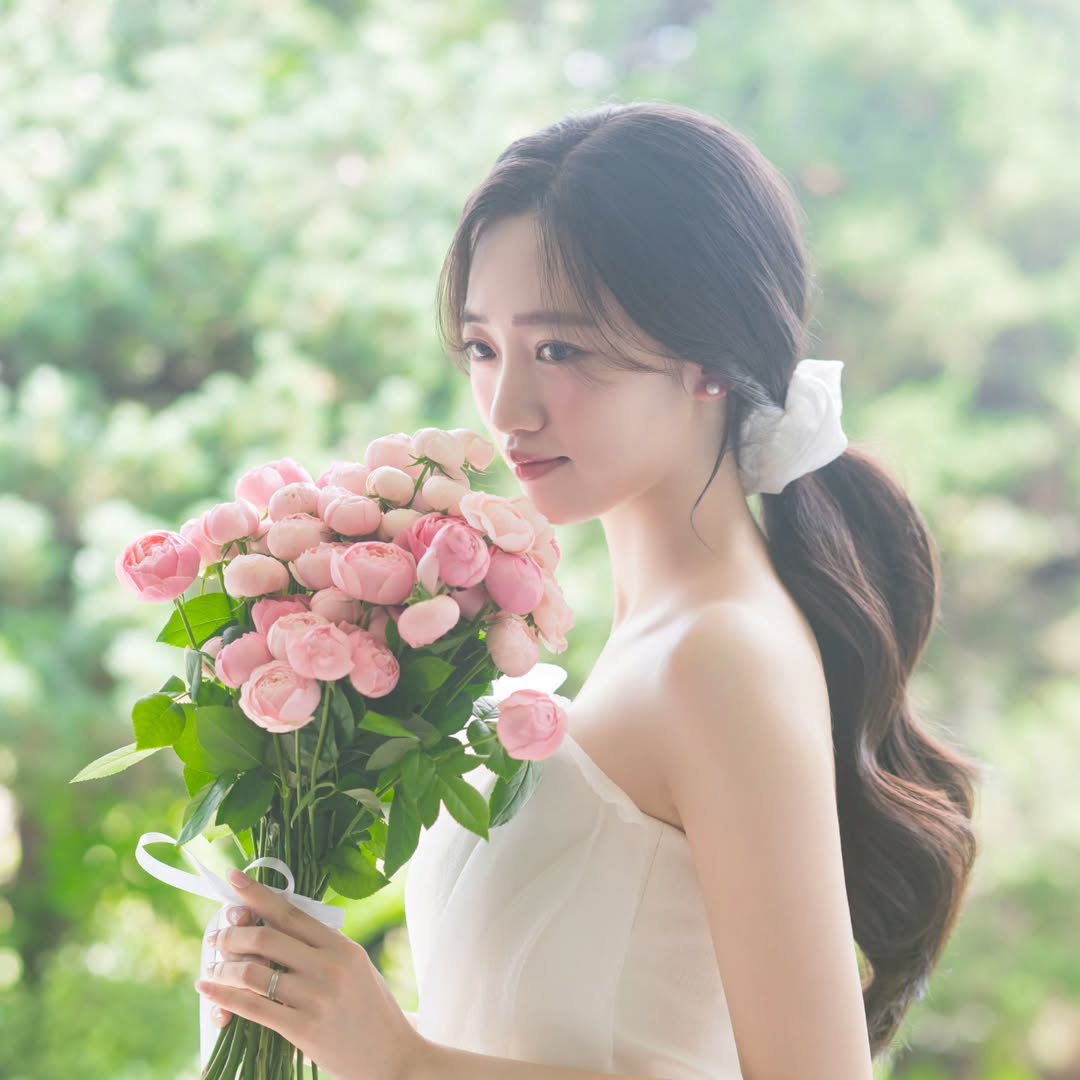 Một nữ diễn viên thông báo rời showbiz để kết hôn với chồng bí ẩn sau 8 năm hẹn hò- Ảnh 2.