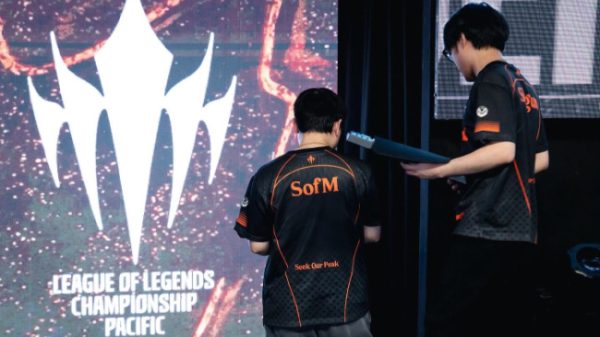 MVK không chỉ bị loại khỏi playoffs LCP 2026, họ còn hàng loạt cột mốc “buồn” với fan sofm mvke thumbjpg