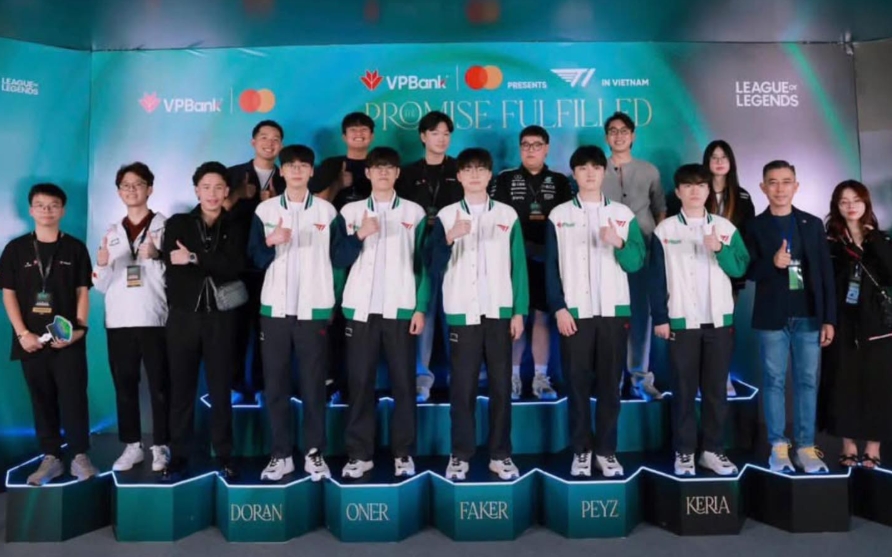 Nhìn lại sự kiện T1 tại Việt Nam: Cơn sốt eSports và những ‘lùm xùm‘ không đáng có ss1