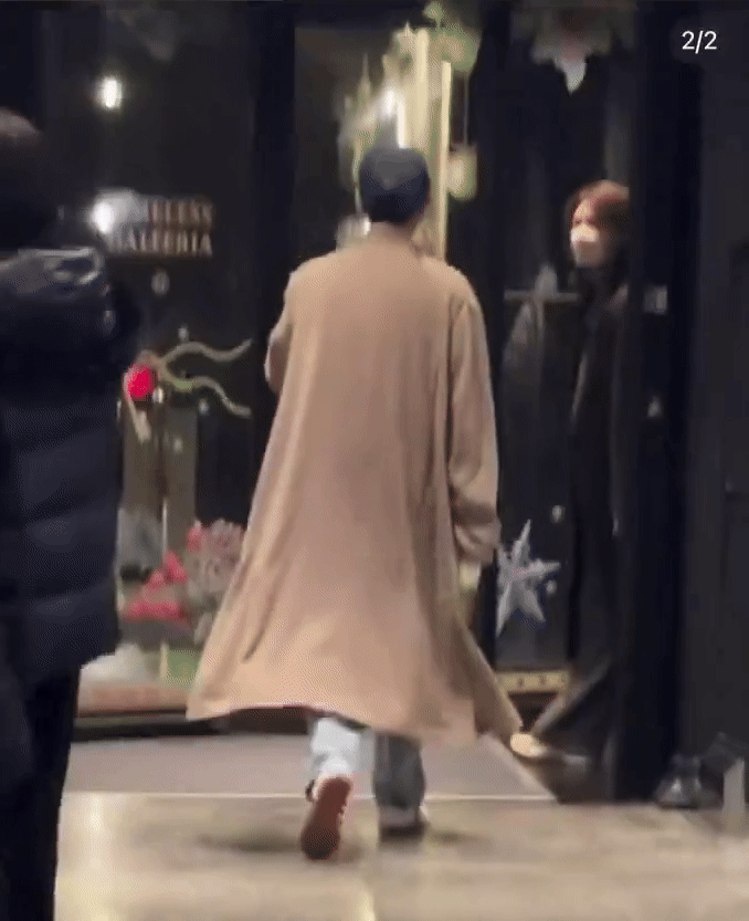 Clip: Mỹ nhân SNSD hẹn hò tài tử Jung Kyung Ho ngày cuối năm, 1 hành động của đàng gái khiến MXH nổ tung- Ảnh 1.