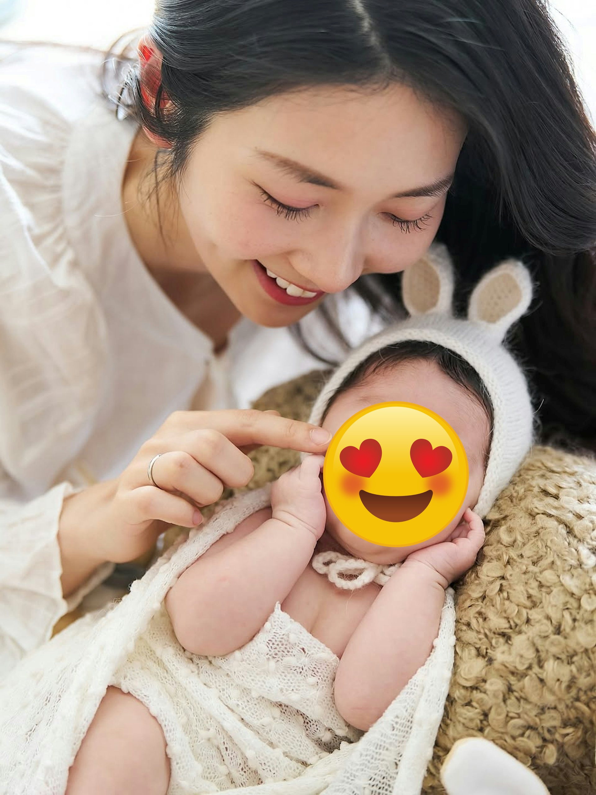 Mỹ nhân khiến tình cũ cạo đầu đi tu đã sinh con gái đầu lòng, làm đám cưới với CEO 3 tập đoàn tối qua- Ảnh 5.