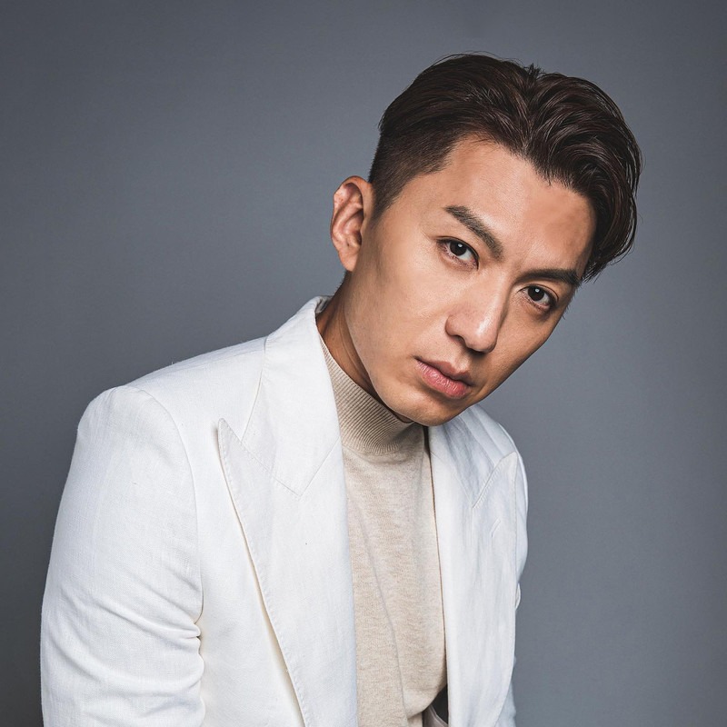 Nam vương lấy con gái rượu đại gia, hứa