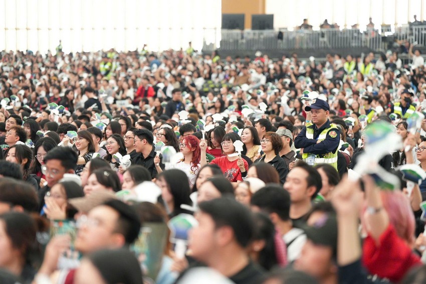 t1-2112-7 Bùng nổ ngày đầu tiên với giải Tứ Hùng siêu vui tại lễ hội eSports VPBank! t1 2112 7