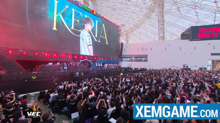 t1-fan-meeting-viet-nam-2 T1 kết thúc fanmeeting tại Việt Nam, nhưng hứa hẹn sẽ quay trở lại sớm t1 fan meeting viet nam 2