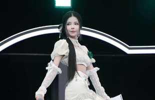 Mai Dora khoe vóc dáng quyến rũ tại sự kiện của T1, fan gọi tên Văn Tùng t1 maidora vantung 6 17662922798072146069628 0 0 562 900 crop 17662922851391307173446png