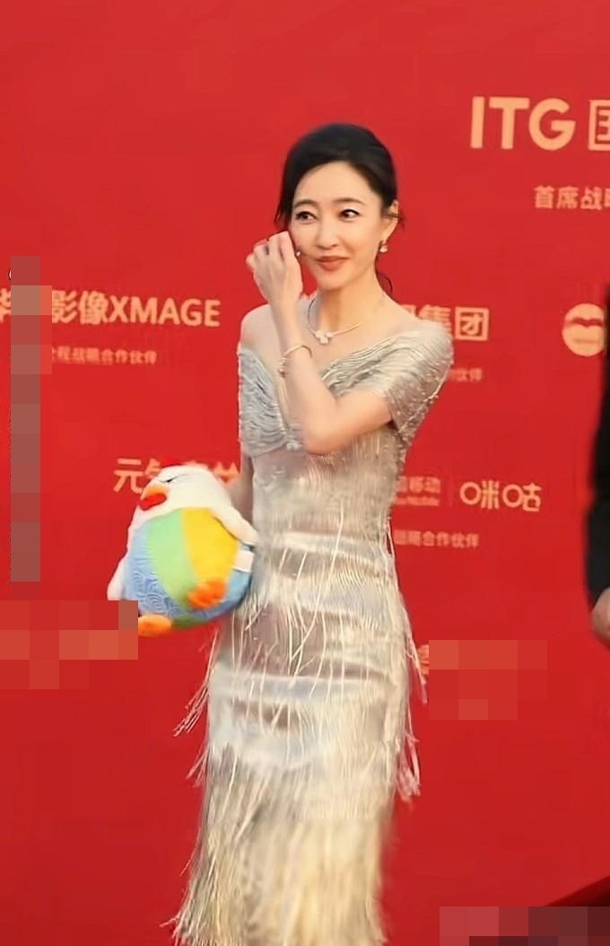 Ai mà ngờ nữ diễn viên phim giờ vàng lấy chồng đại gia lại có ngày thê thảm thế này!- Ảnh 3.