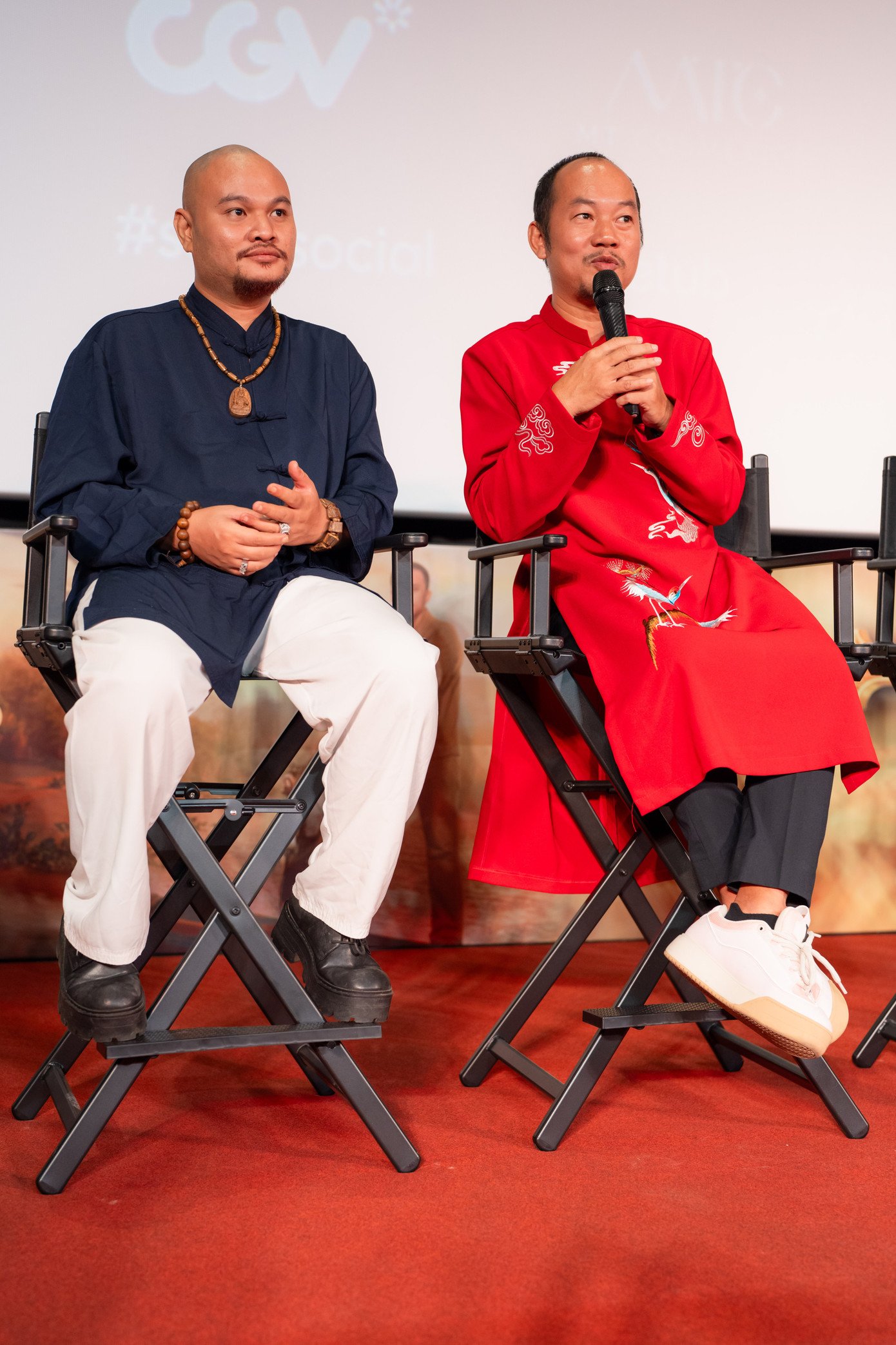 Dàn diễn viên chính chia sẻ quá trình ghi hình bộ phim.