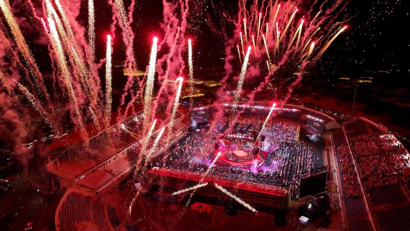 Ca sĩ Việt nào cận kề ngưỡng cát-xê một tỷ đồng/show - 19