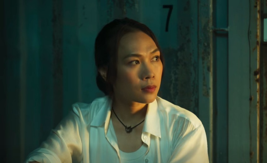 Bắt gặp Mỹ Tâm dựa đầu vào vai một người đàn ông khóc như mưa, nhưng đó không phải là Mai Tài Phến- Ảnh 3.