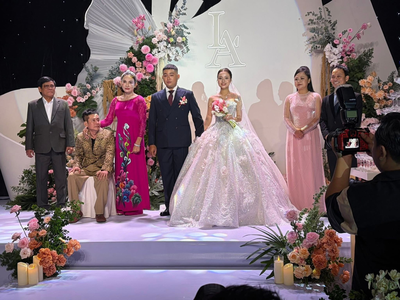 Nam nghệ sĩ đình đám một thời: Ngoài 60 bị đột quỵ, suy thận giai đoạn cuối, mất khả năng đi lại- Ảnh 6. Nam nghệ sĩ đình đám một thời: Ngoài 60 bị đột quỵ, suy thận giai đoạn cuối, mất khả năng đi lại- Ảnh 6.