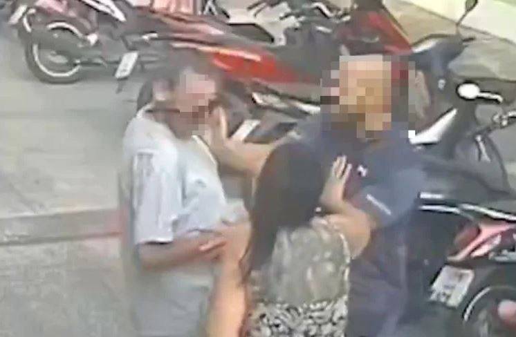 Người đàn ông tử vong sau khi bị tát ngã xuống đường- Ảnh 1.