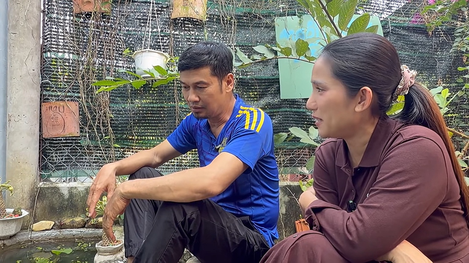 Nam diễn viên yêu thầm Việt Hương, cưới vợ kém 26 tuổi, 52 tuổi có con: Bỏ phố về quê, làm 1 nghề mưu sinh- Ảnh 5. Nam diễn viên yêu thầm Việt Hương, cưới vợ kém 26 tuổi, 52 tuổi có con: Bỏ phố về quê, làm 1 nghề mưu sinh- Ảnh 5.