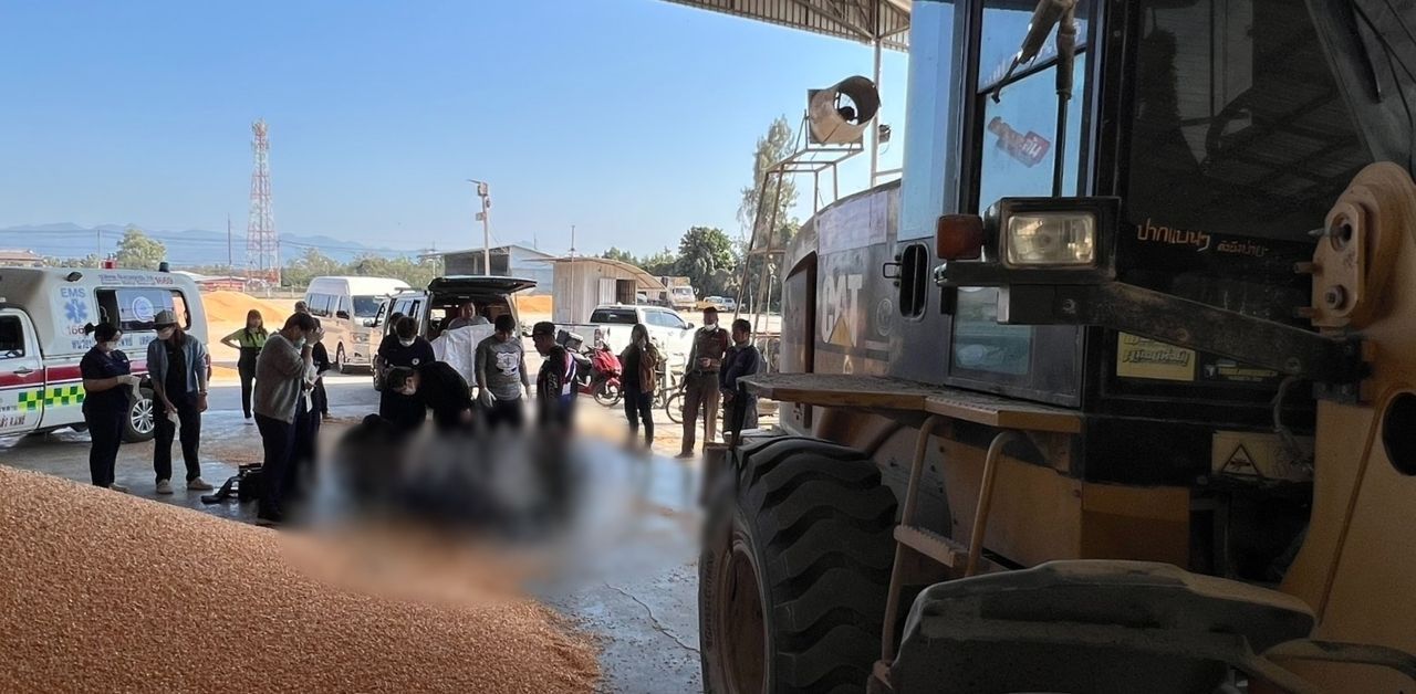 Cứu đồng nghiệp khỏi nguy hiểm, người phụ nữ bị máy xúc cán tử vong, chồng con nghe tin rồi ngã quỵ- Ảnh 1.