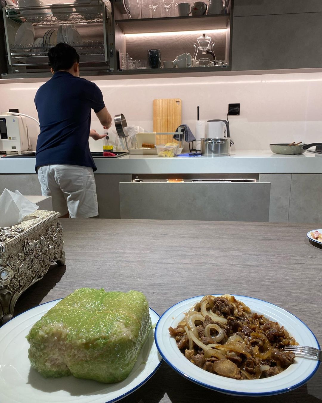 Chuyện gì đang xảy ra ở nhà của Trấn Thành?- Ảnh 5. Chuyện gì đang xảy ra ở nhà của Trấn Thành?- Ảnh 5.