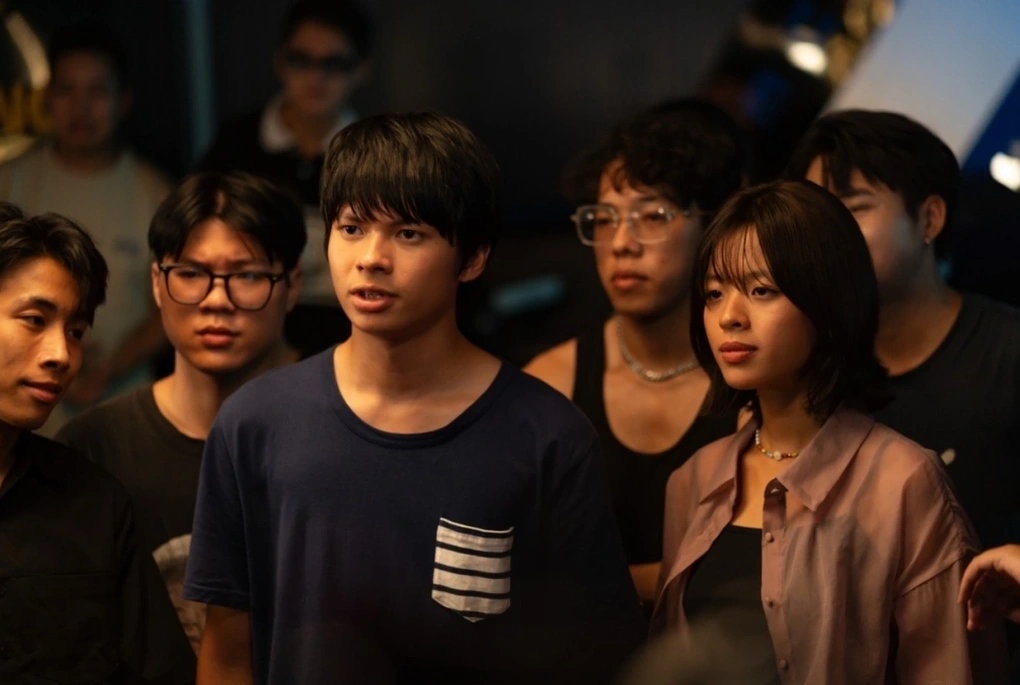 Cả MXH chê cười màn thị phạm diễn xuất trong Thế Hệ Kỳ Tích, thái độ của diễn viên dành cho đạo diễn mới đáng bàn- Ảnh 5.