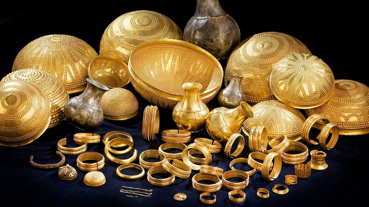 Phát hiện kim loại lạ đến từ bên ngoài hành tinh bên trong kho báu 3.000 năm tuổi- Ảnh 1.