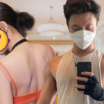 Căn phòng VIP lật tẩy mối quan hệ tày trời của cặp diễn viên phim truyền hình ăn khách nhất năm thiet ke chua co ten 1768113587184209669448 0 0 335 640 crop 17681135953321922460321png