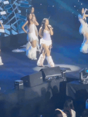 Fan meeting tưởng ế vé của Lê Dương Bảo Lâm: Trấn Thành tiết lộ lý do gấp rút giảm cân, Tiểu Vy - Kỳ Duyên chưa hot bằng nhân vật này!- Ảnh 3.