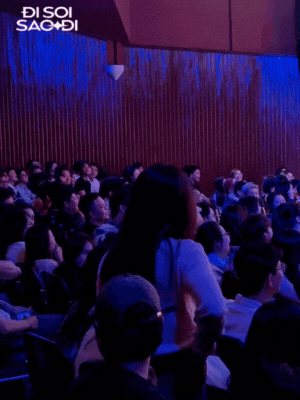 "Tóm dính" Khả Ngân tình tứ đi xem kịch với trai lạ, còn công khai khoác tay cười nói rộn ràng giữa đêm khuya thiet ke chua co ten 3 1768006488734423496273 1768010608079 1768010608341872238400