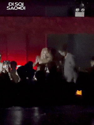 Bắt gặp Em Xinh MaiQuinn vẫn lẻ bóng, diện mạo sau sân khấu gây chú ý- Ảnh 5.