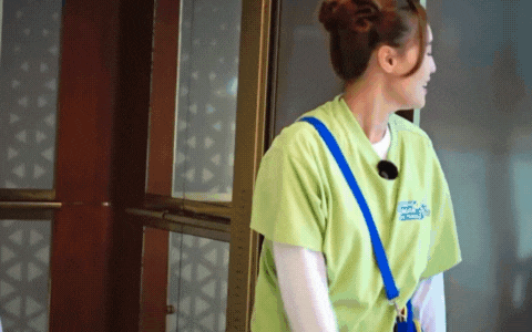 52Hz dán bảng tên ở vùng nhạy cảm tại Running Man Việt, bị nói