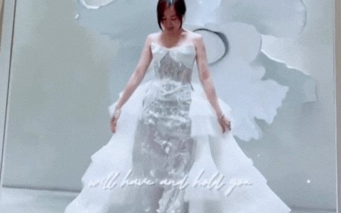 Lộ clip nữ ca sĩ Việt thử váy cưới, chuẩn bị kết hôn với chồng Việt kiều- Ảnh 1.