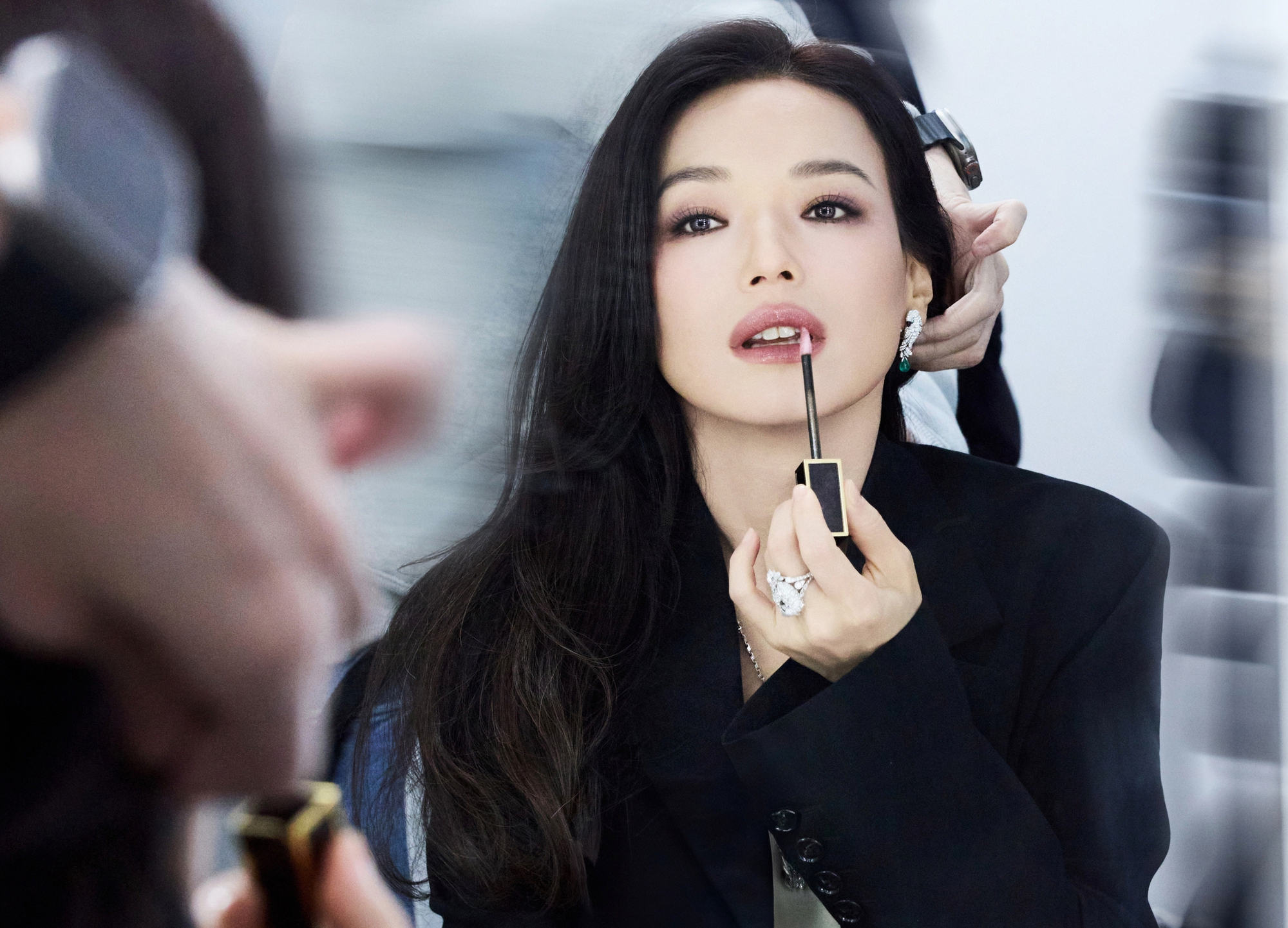 Chưa thấy ai U50 vẫn trẻ dã man thế này: 30 năm không già đi, kim cương dù bao nhiêu tuổi vẫn là kim cương- Ảnh 1. Chưa thấy ai U50 vẫn trẻ dã man thế này: 30 năm không già đi, kim cương dù bao nhiêu tuổi vẫn là kim cương- Ảnh 1.