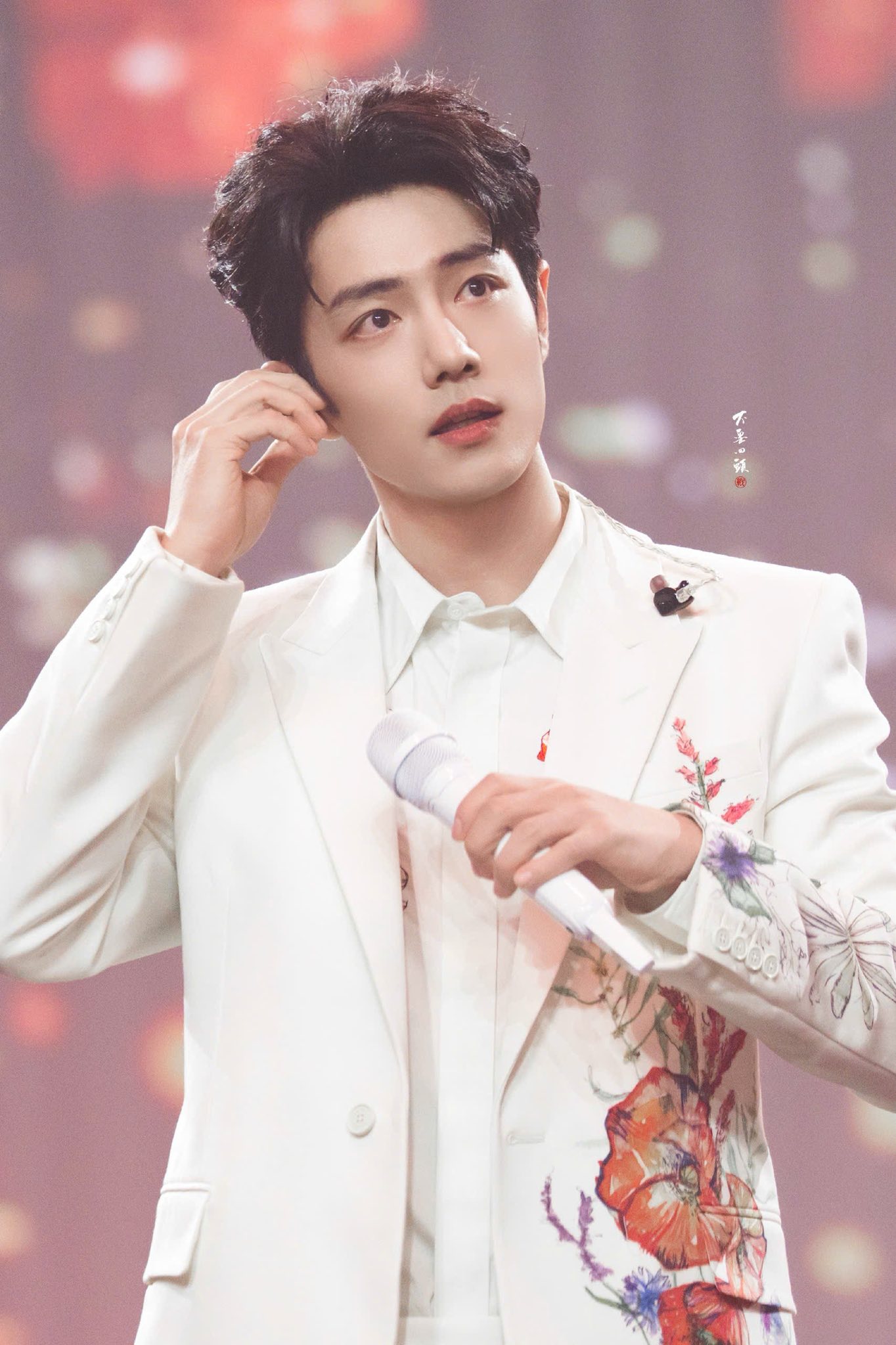 Trung Quốc có duy nhất 1 mỹ nam mang khí chất quốc thái dân an, đẹp như trăng sáng ai nhìn cũng được chữa lành- Ảnh 5.