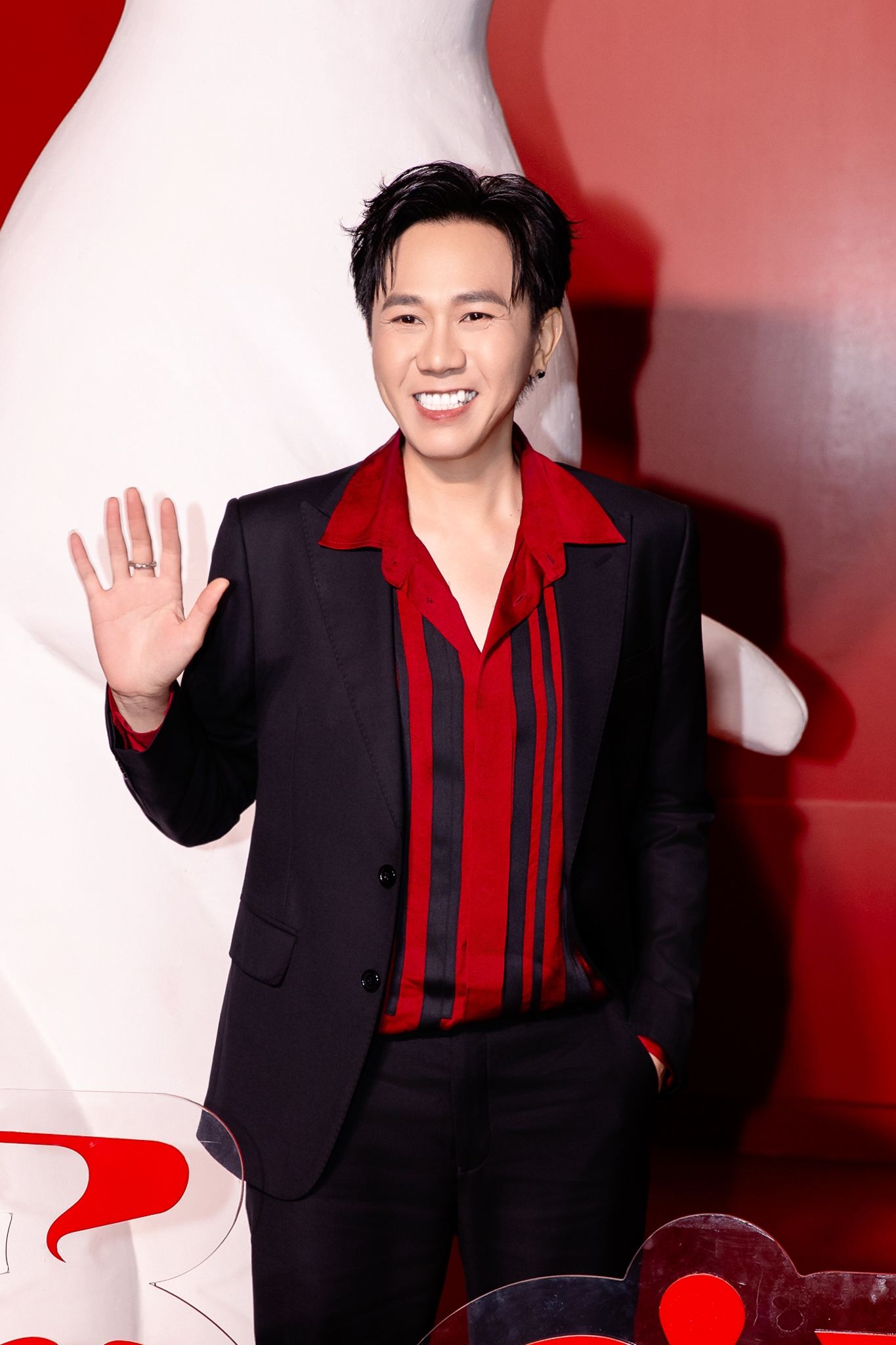 Đoạn clip gây xôn xao của Anh Đức- Ảnh 4.