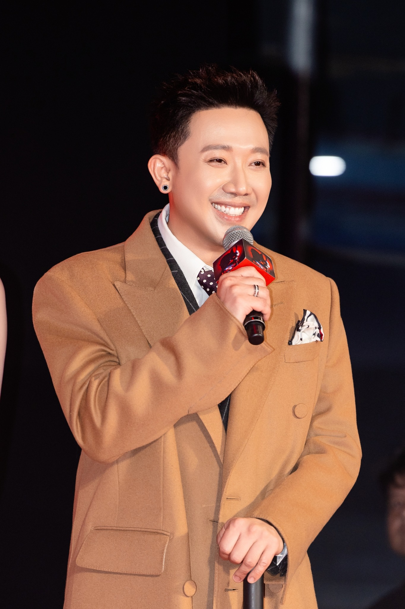 Không ngờ Trấn Thành mời được siêu sao này đóng cameo Thỏ Ơi!!, quên thoại liên tục nhưng chả ai dám mắng câu nào- Ảnh 1.