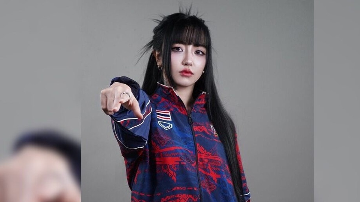 Hình ảnh xấu xí nhất SEA Games 33 của nữ game thủ Thái Lan: Cúi đầu, gằm mặt khi bị phát hiện gian lận- Ảnh 1.