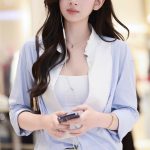 Hoa hậu đua nhau chụp ảnh trạm tỷ đang gây sốt tram ti 1 1766482691 997 width1366height2048