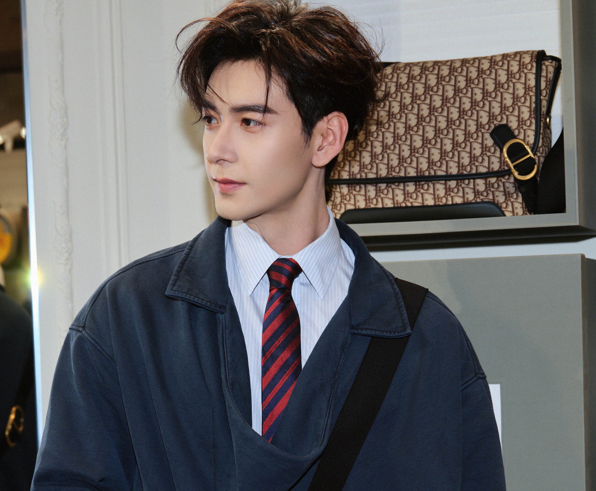 Trung Quốc hiện tại tìm đâu ra tổng tài đẹp hơn thế này: Người đâu mà sang dữ dội, đến ngón tay cũng là tuyệt tác- Ảnh 9.