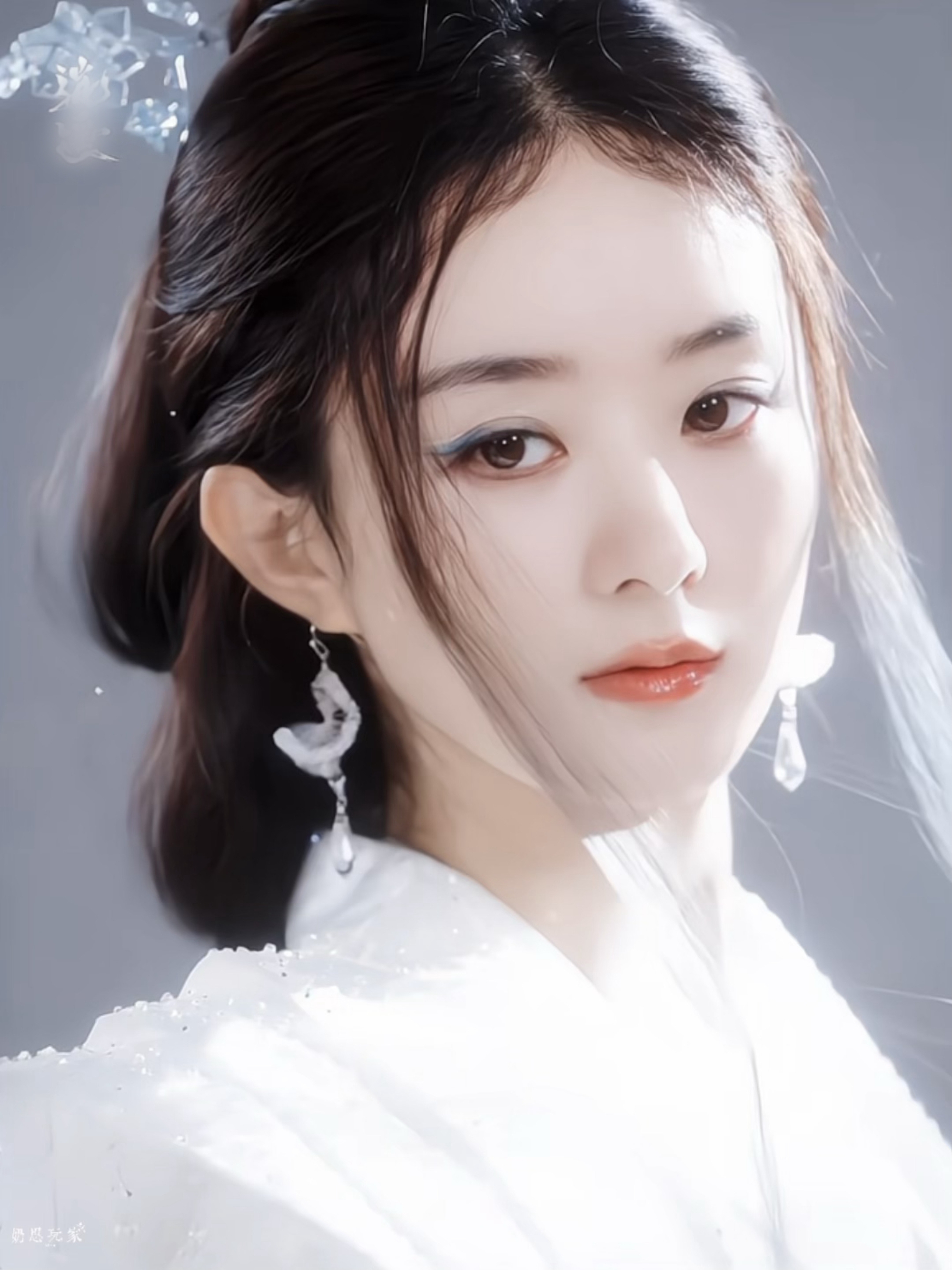 Thần nữ 9 tầng trời xuống nhân gian làm gì thế này: Nhan sắc nâng tầm thẩm mỹ, đẹp thế này sao chịu nổi- Ảnh 2.