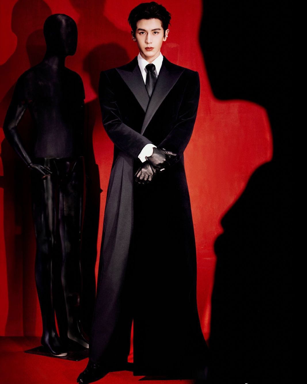 Mỹ nam đẹp nhất Đêm hội giao thừa 2026: Visual thách thức cả showbiz, pháo hoa đêm nay cũng không đẹp bằng- Ảnh 8.