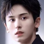 Mỹ nam đẹp nhất thế giới 2025: Visual đẳng cấp miễn bàn, mất cả sự nghiệp chỉ trong 4 giờ vì một bức ảnh tội lỗi truong triet han8 1766979166020995577534 53 0 589 1024 crop 1766979177466904452728jpg