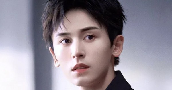 Mỹ nam đẹp nhất thế giới 2025: Visual đẳng cấp miễn bàn, mất cả sự nghiệp chỉ trong 4 giờ vì một bức ảnh tội lỗi truong triet han8 1766979166020995577534 53 0 589 1024 crop 1766979177466904452728jpg