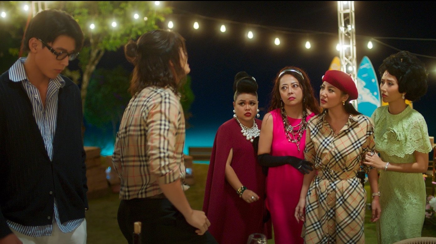 Đặc sản phim Trấn Thành là chửi thề, cãi vã, nhân vật tranh nhau nói.