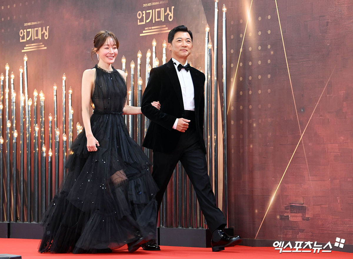 Thảm đỏ KBS Drama Awards 2025: