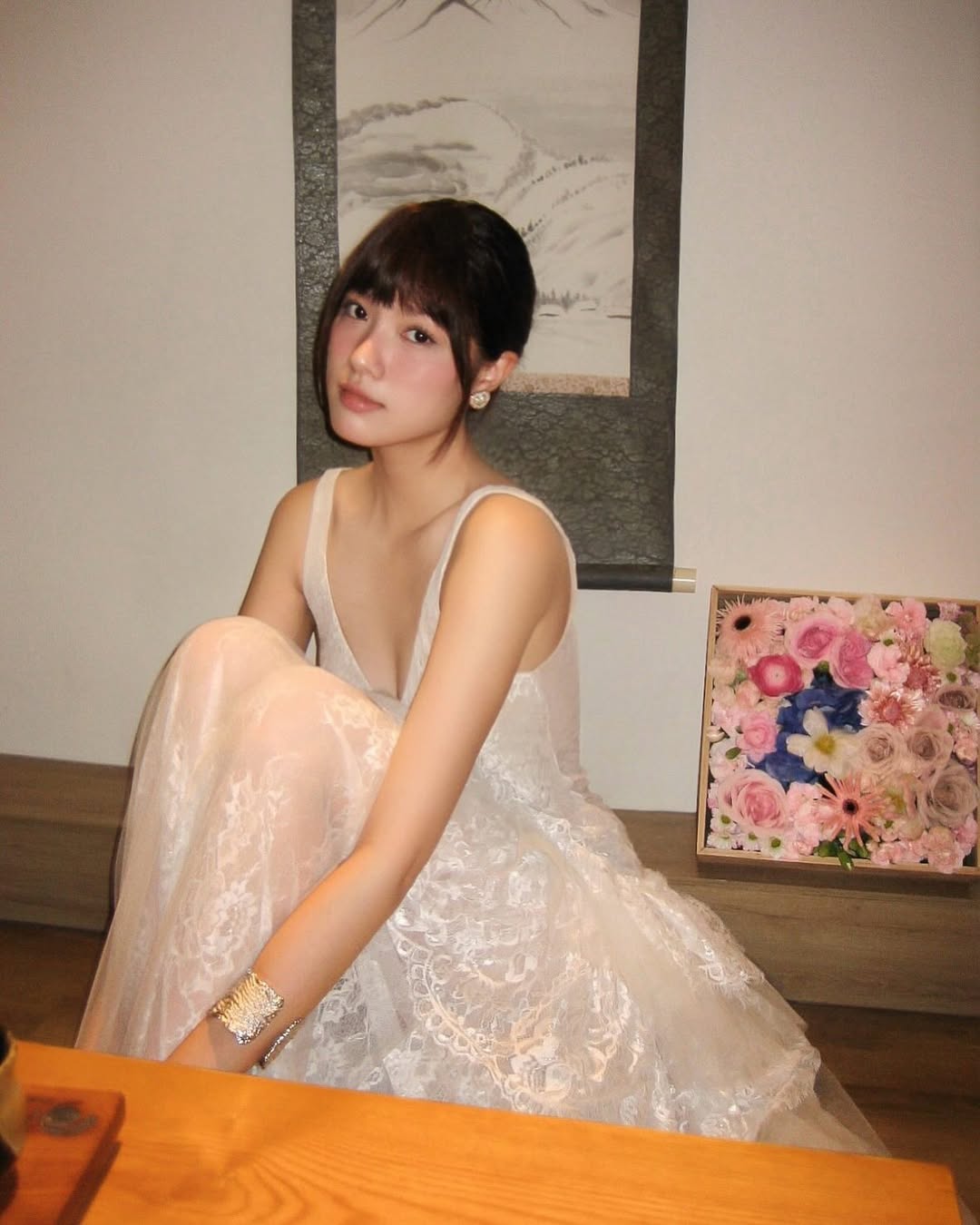 Bạn gái tin đồn của Song Luân: Visual