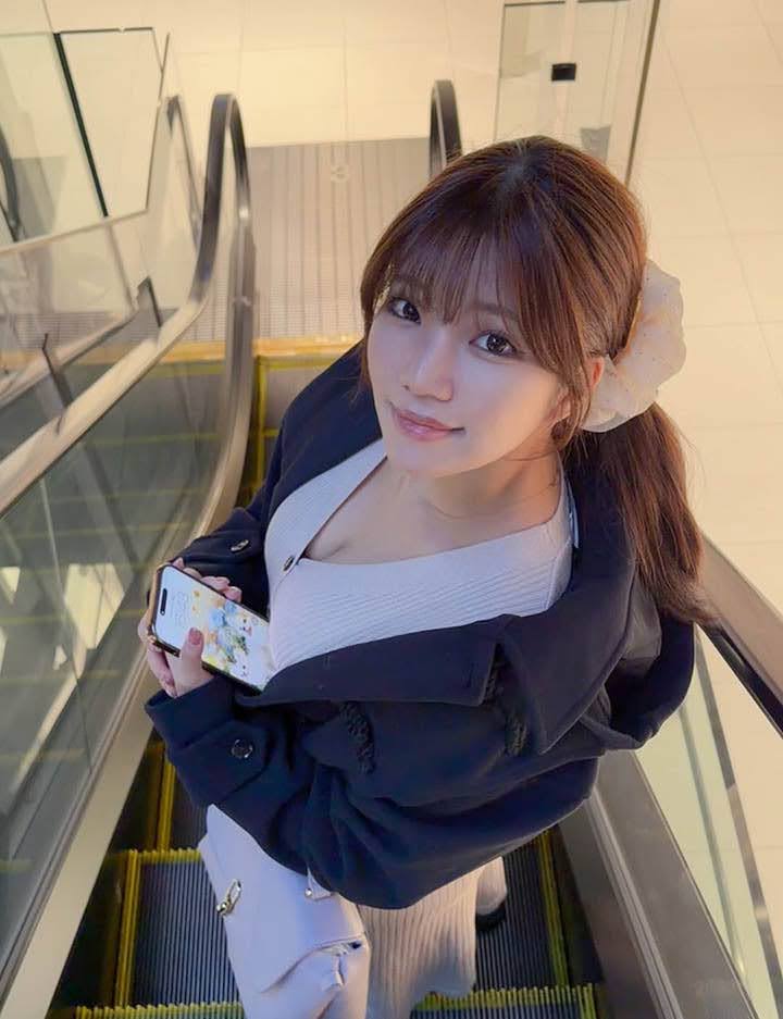 Làm clip nấu ăn, hot girl khiến cả trăm ngàn fan “xem không rời mắt”- Ảnh 5.