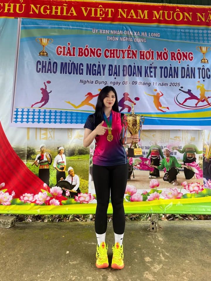 "Nữ thần sới vật" xinh đẹp gây bão hội làng Bắc Ninh: Bỏ túi 50 triệu mùa du xuân, hé lộ gu bạn trai đầy bất ngờ unnamed 7 154449 1772445065590 17724450660762015444373