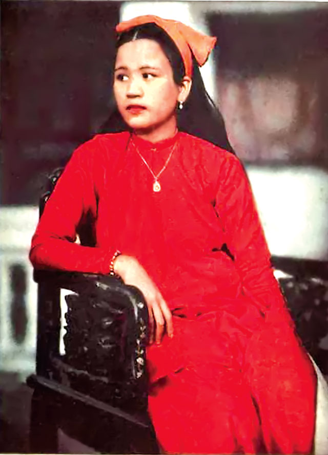 NSƯT duy nhất được mệnh danh “vedette của showbiz”: Nhan sắc cao sang, xuất thân dòng dõi hoàng tộc- Ảnh 2.