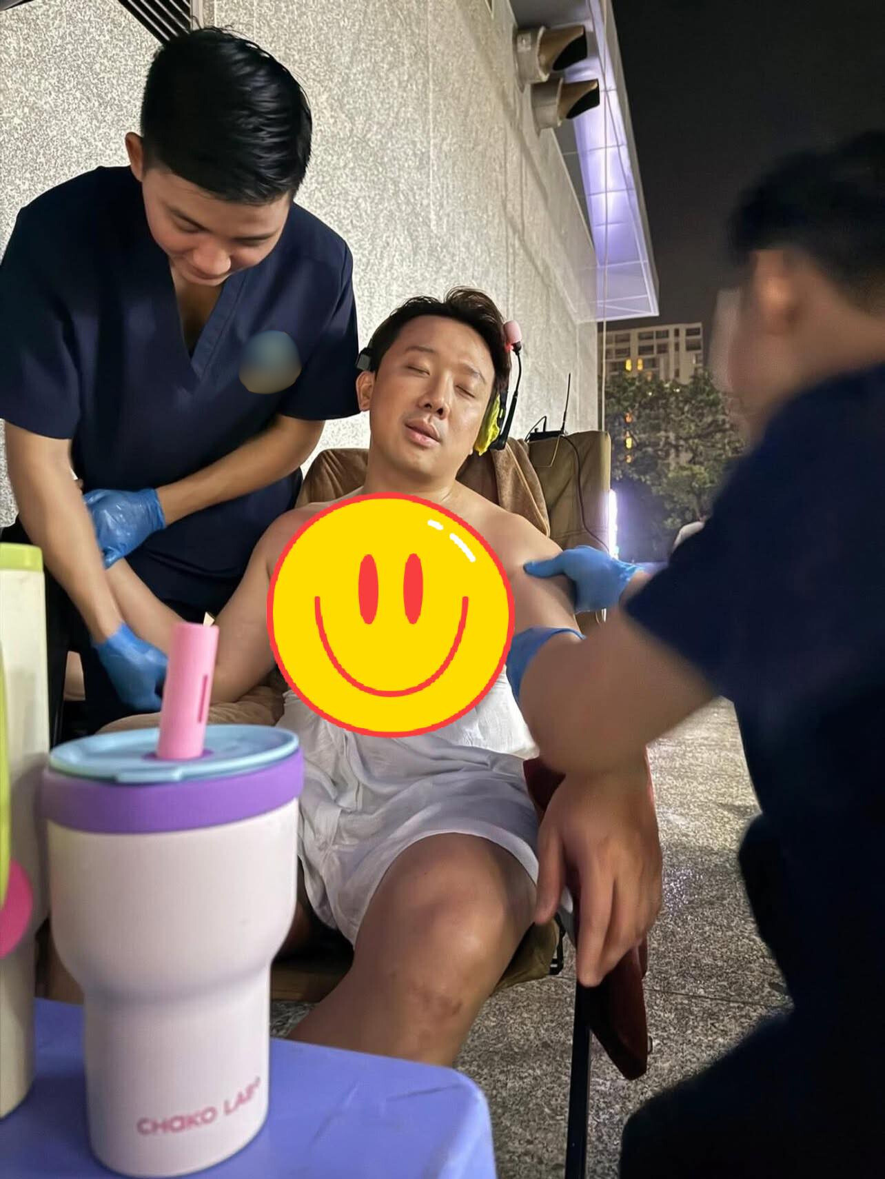 Sao Trấn Thành đến nông nỗi này?- Ảnh 1. Sao Trấn Thành đến nông nỗi này?- Ảnh 1.