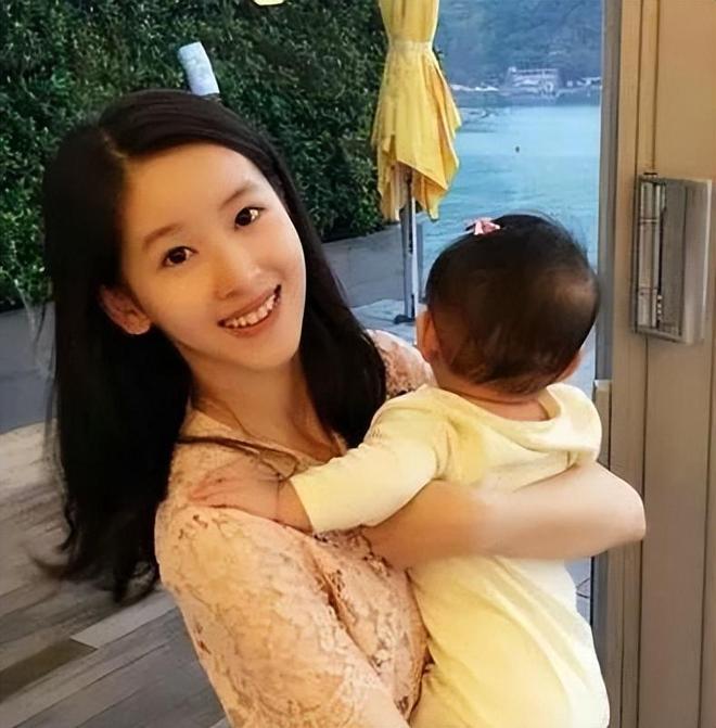 Ồn ào podcast của