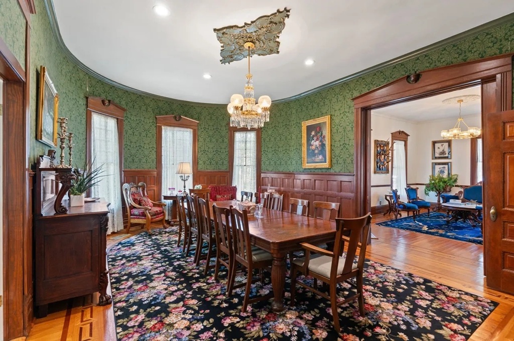 Hoa hậu Việt vừa mua biệt thự hơn 36 tỷ: Khuôn viên lên đến 7.600m2, cận cảnh nội thất bên trong mới gây choáng- Ảnh 9.